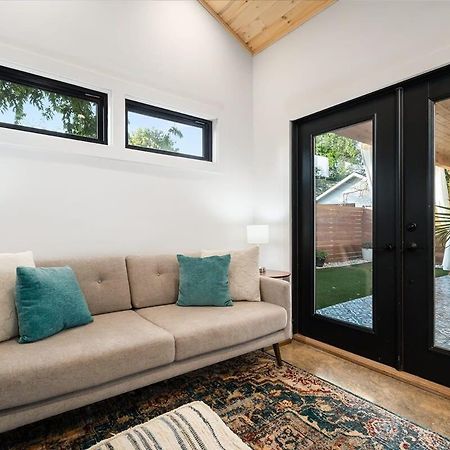 Petit Paradis Studio With Hot Tub Fredericksburg Bagian luar foto